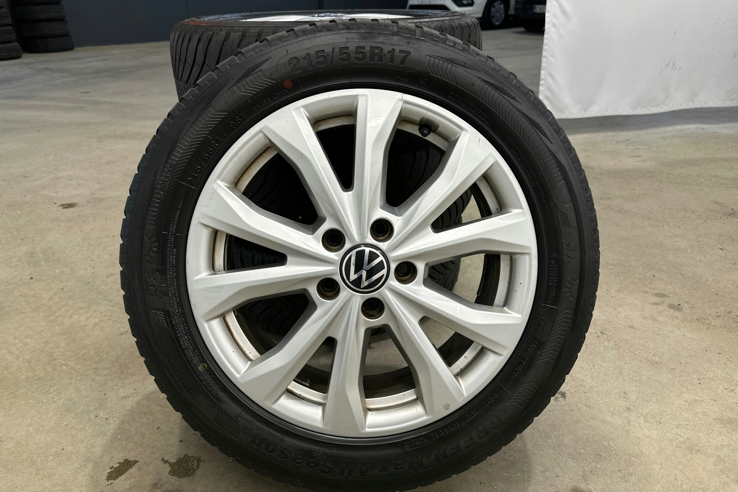 musta Volkswagen Caddy Maxi 2021 kuva 54.