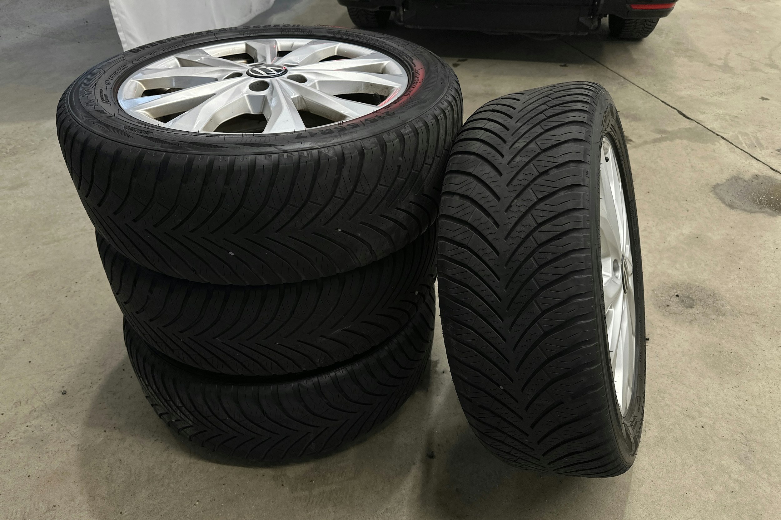 musta Volkswagen Caddy Maxi 2021 kuva 55.