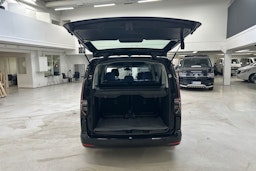 met. musta Volkswagen Caddy Maxi 2021 kuva 26.