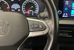 musta Volkswagen Caddy Maxi 2021 kuva 21.