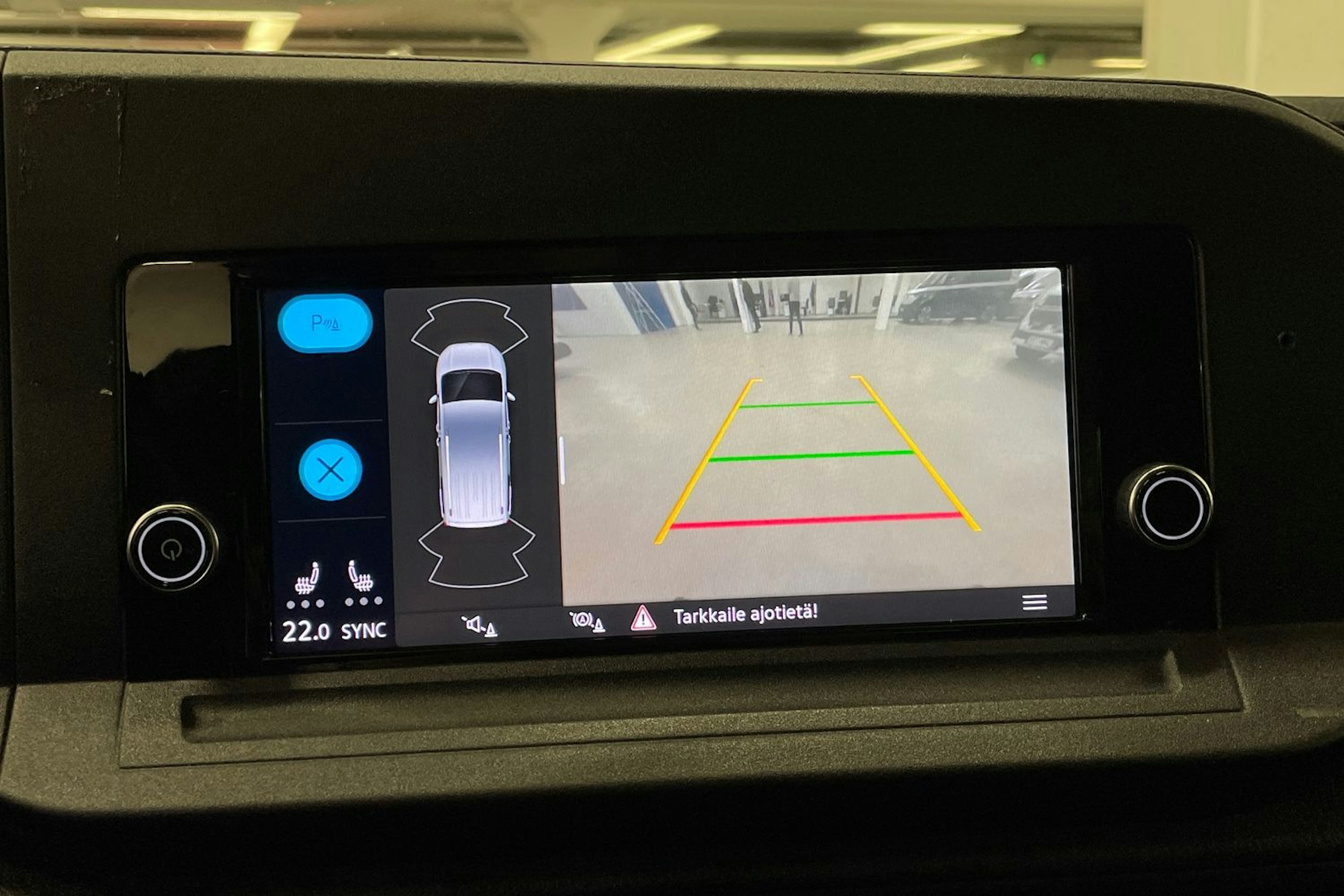 musta Volkswagen Caddy Maxi 2021 kuva 25.