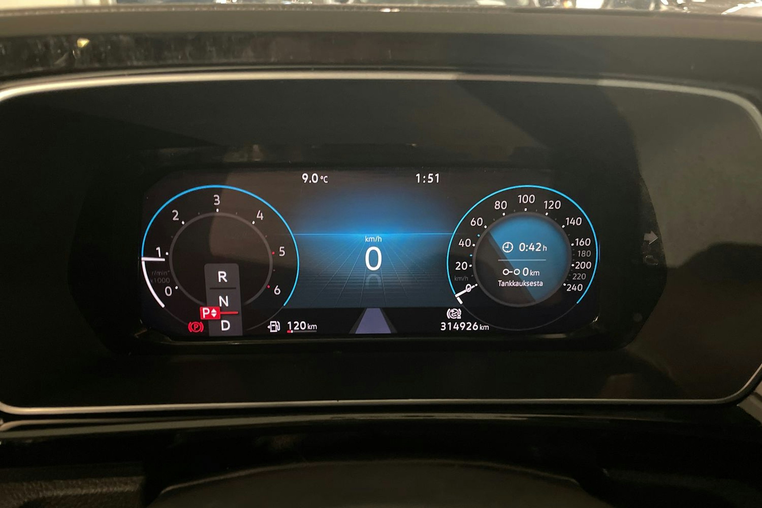 Valkoinen Volkswagen Caddy Maxi 2021 kuva 18.