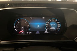 Valkoinen Volkswagen Caddy Maxi 2021 kuva 18.