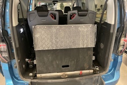 Valkoinen Volkswagen Caddy Maxi 2021 kuva 20.