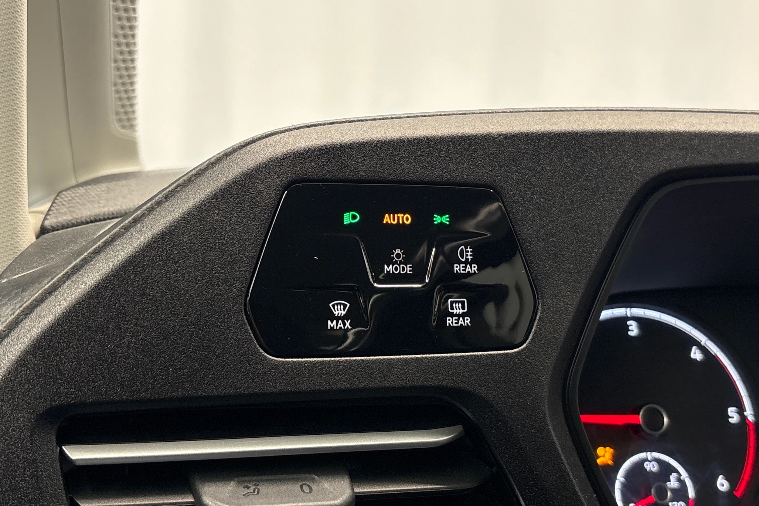 met. sininen Volkswagen Caddy Maxi 2021 kuva 18.