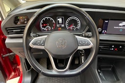 punainen Volkswagen Caddy Maxi 2021 kuva 16.