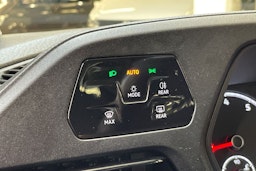 punainen Volkswagen Caddy Maxi 2021 kuva 25.