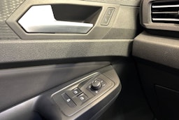 vihreä Volkswagen Caddy Maxi 2021 kuva 19.