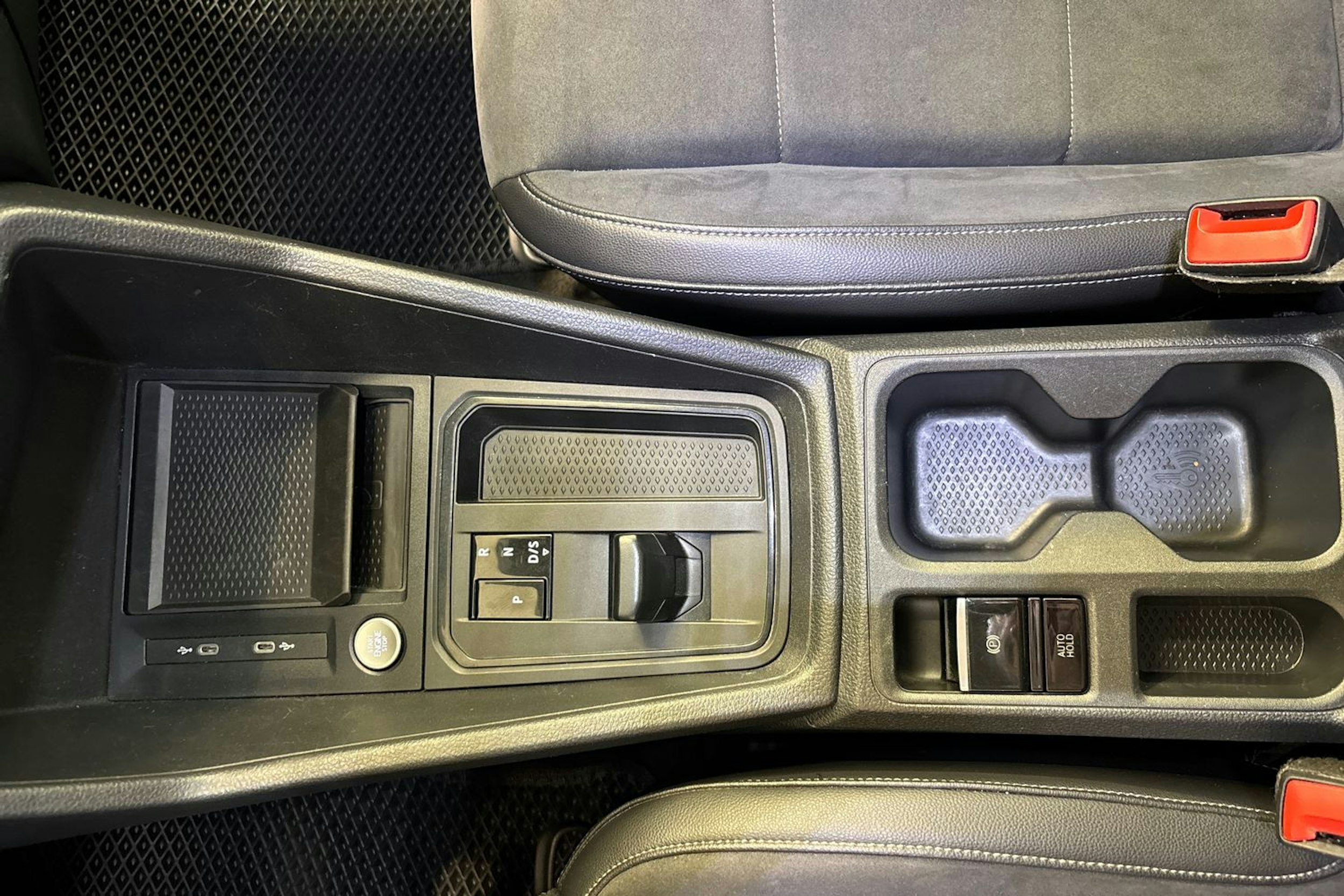 vihreä Volkswagen Caddy Maxi 2021 kuva 21.