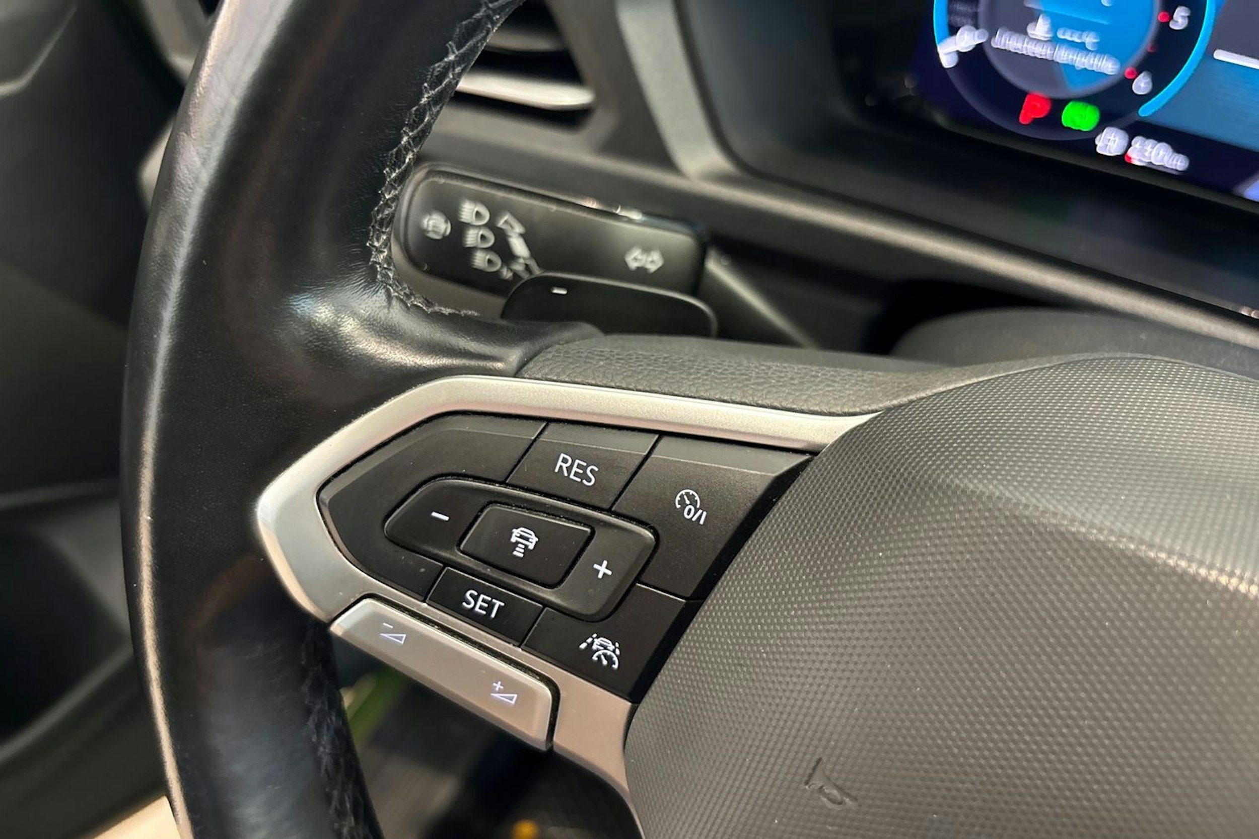 vihreä Volkswagen Caddy Maxi 2021 kuva 22.