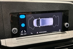 Punainen Volkswagen Caddy Maxi 2021 kuva 22.