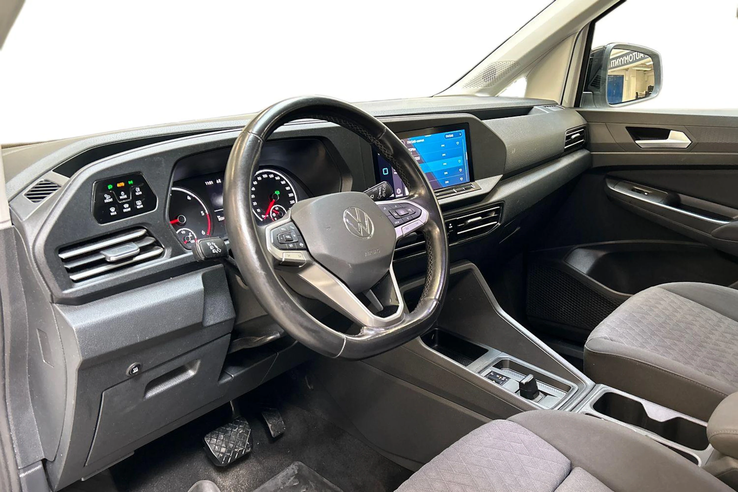 valkoinen Volkswagen Caddy Maxi 2021 kuva 8.