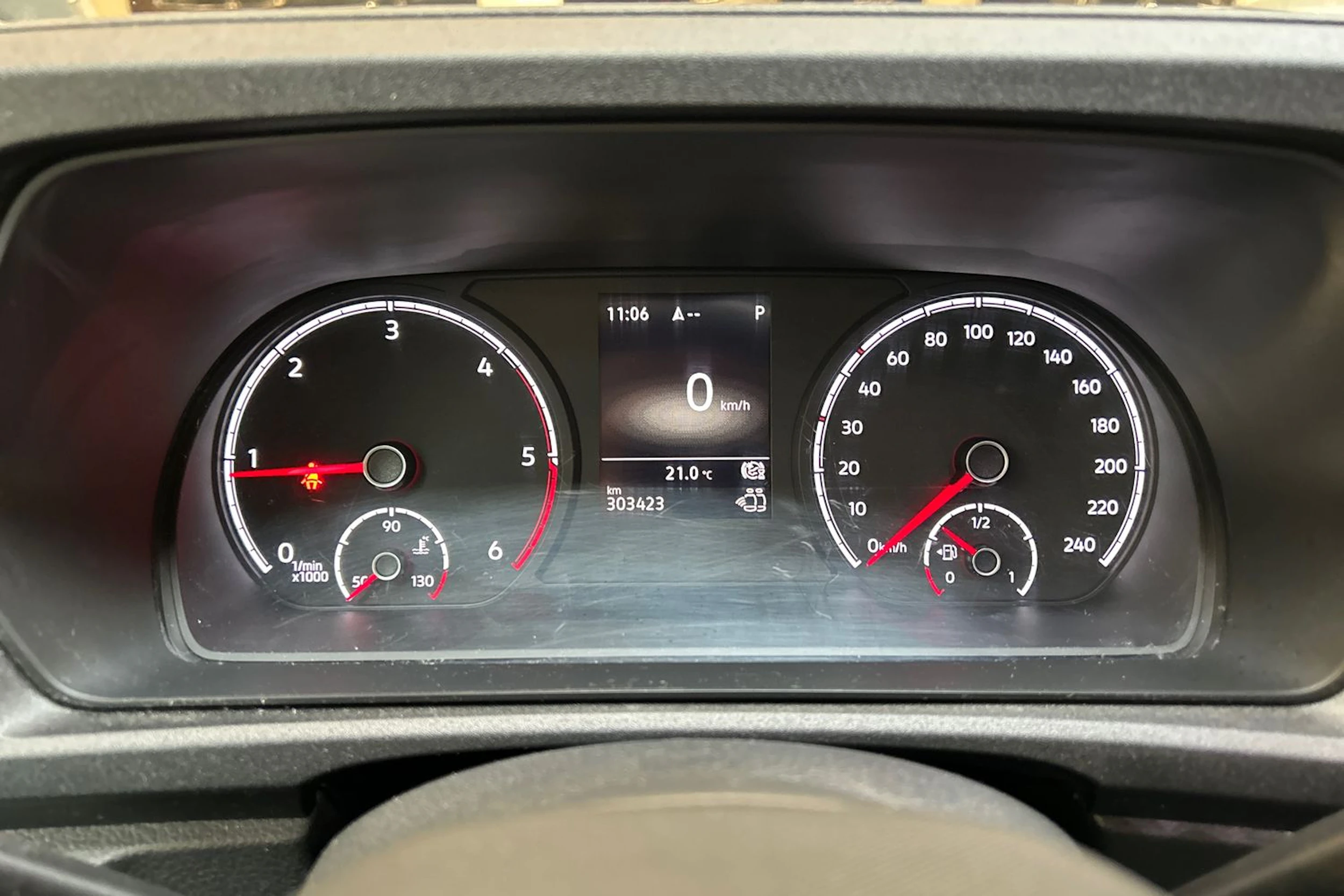 valkoinen Volkswagen Caddy Maxi 2021 kuva 15.