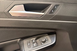 punainen Volkswagen Caddy Maxi 2021 kuva 23.