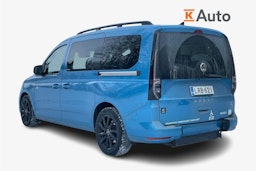 Sininen Volkswagen Caddy Maxi 2021 kuva 2.