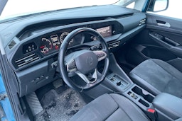 Sininen Volkswagen Caddy Maxi 2021 kuva 3.