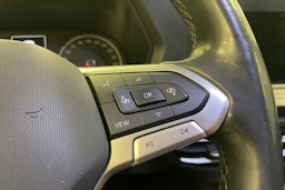 Sininen Volkswagen Caddy Maxi 2021 kuva 14.