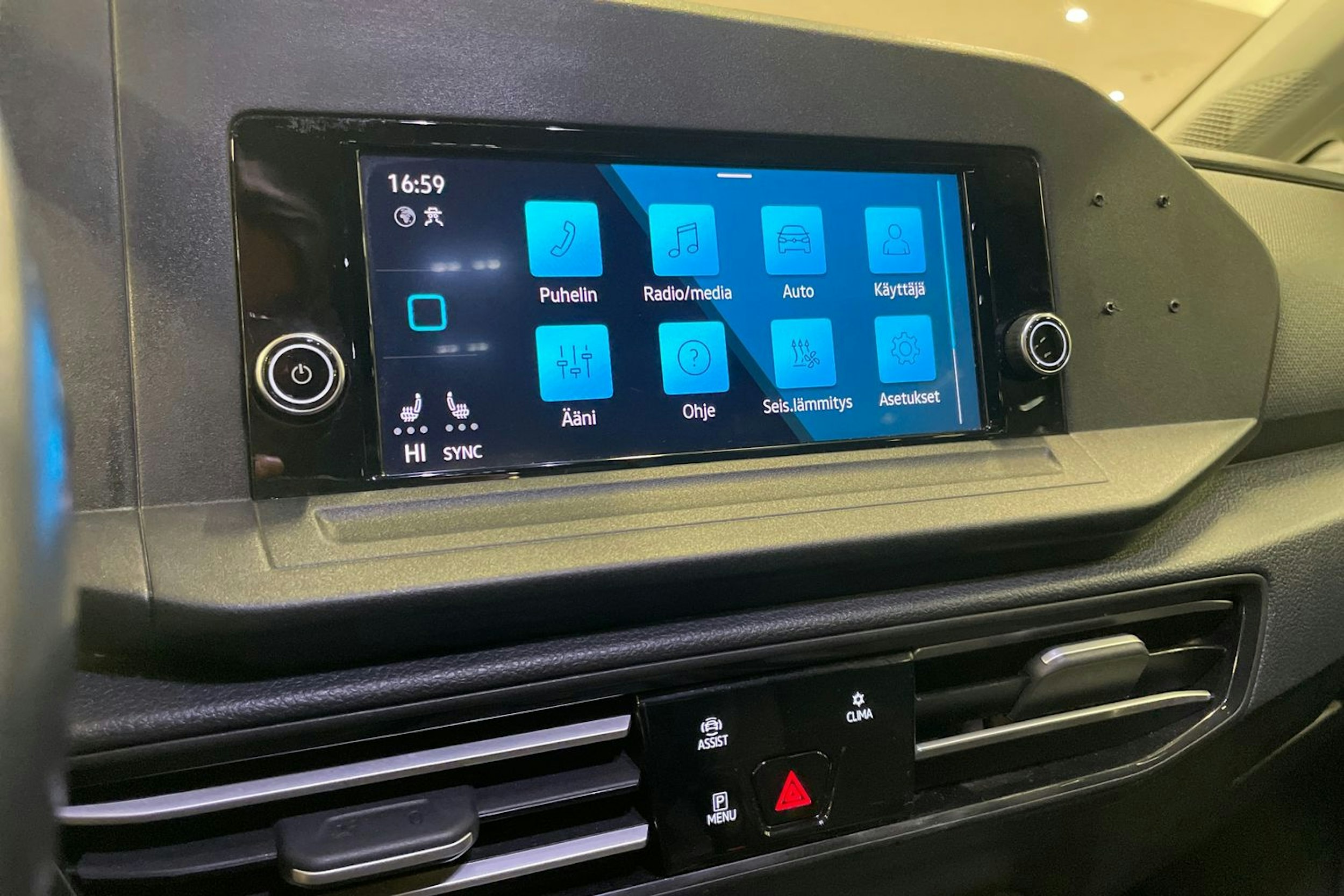 Sininen Volkswagen Caddy Maxi 2021 kuva 15.