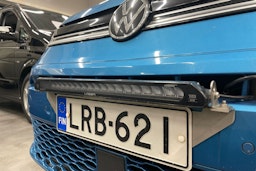 Sininen Volkswagen Caddy Maxi 2021 kuva 19.