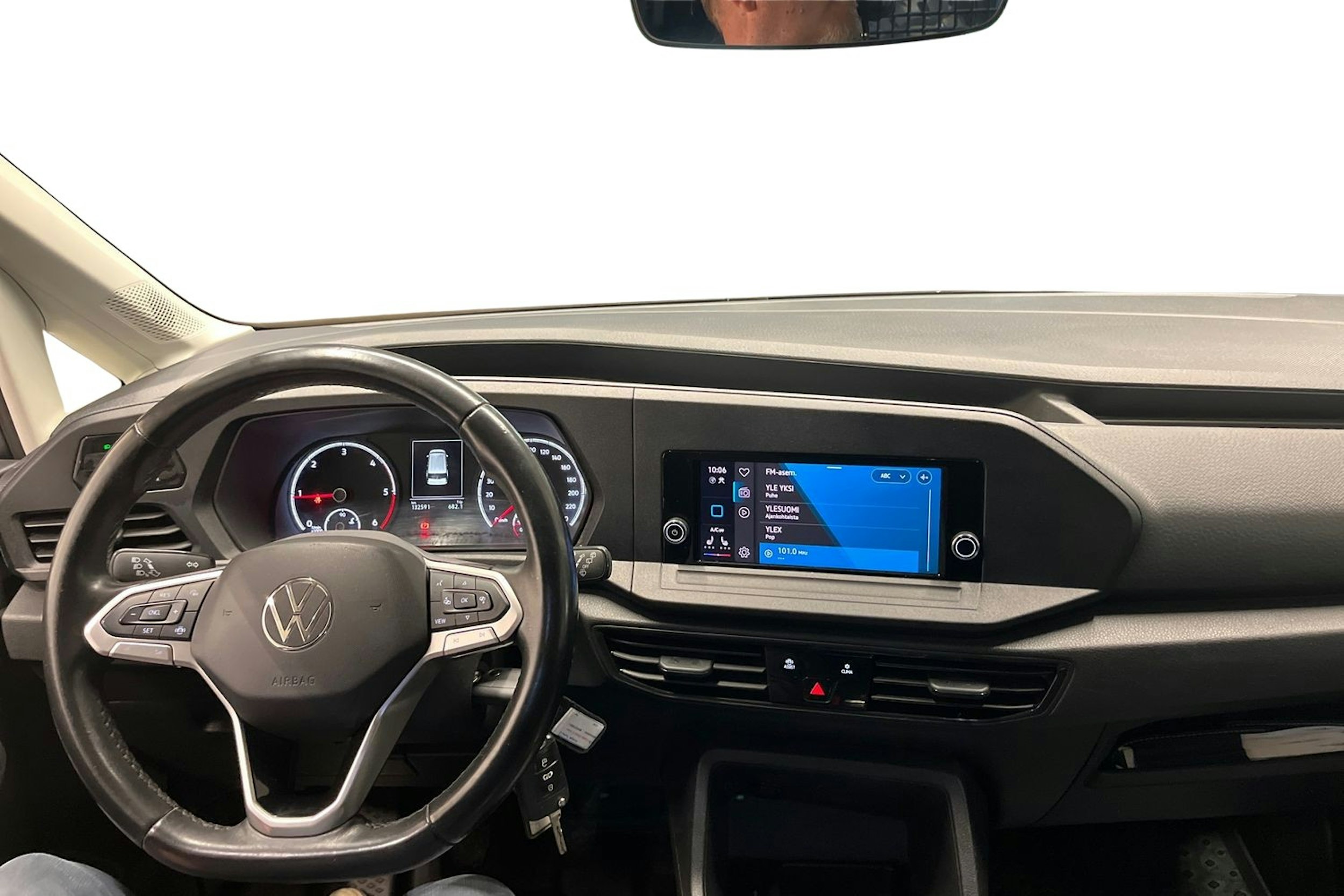 harmaa Volkswagen Caddy Maxi 2021 kuva 9.