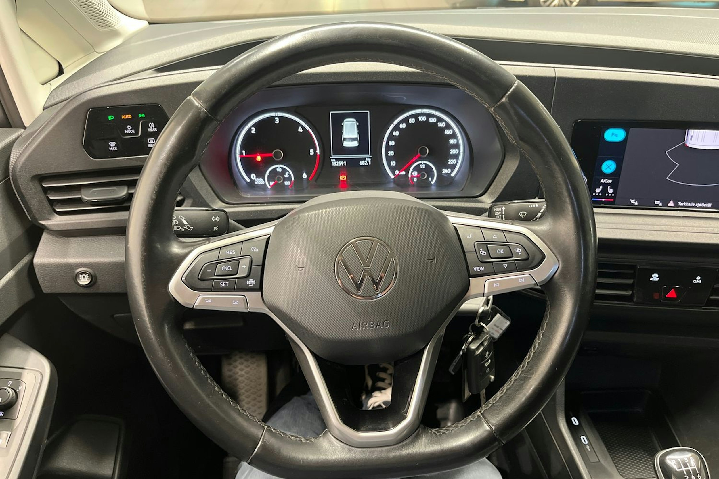 harmaa Volkswagen Caddy Maxi 2021 kuva 15.