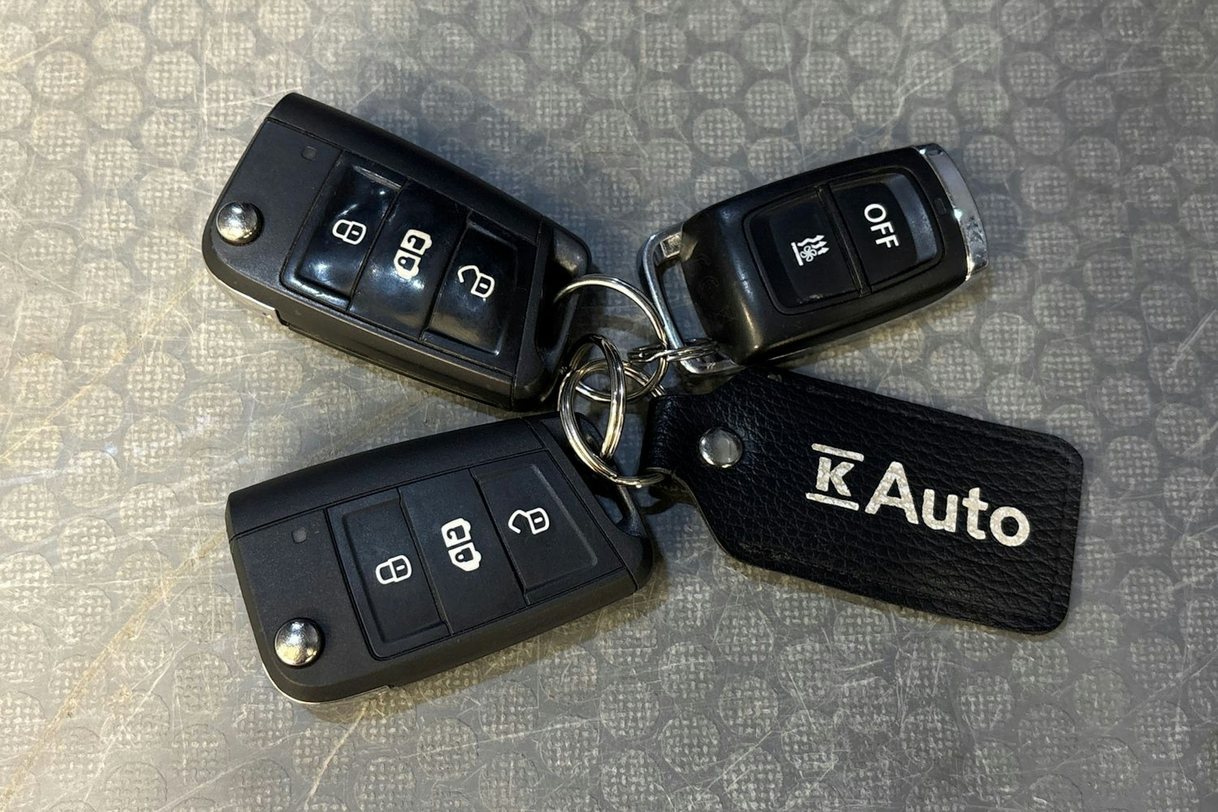 harmaa Volkswagen Caddy Maxi 2021 kuva 22.