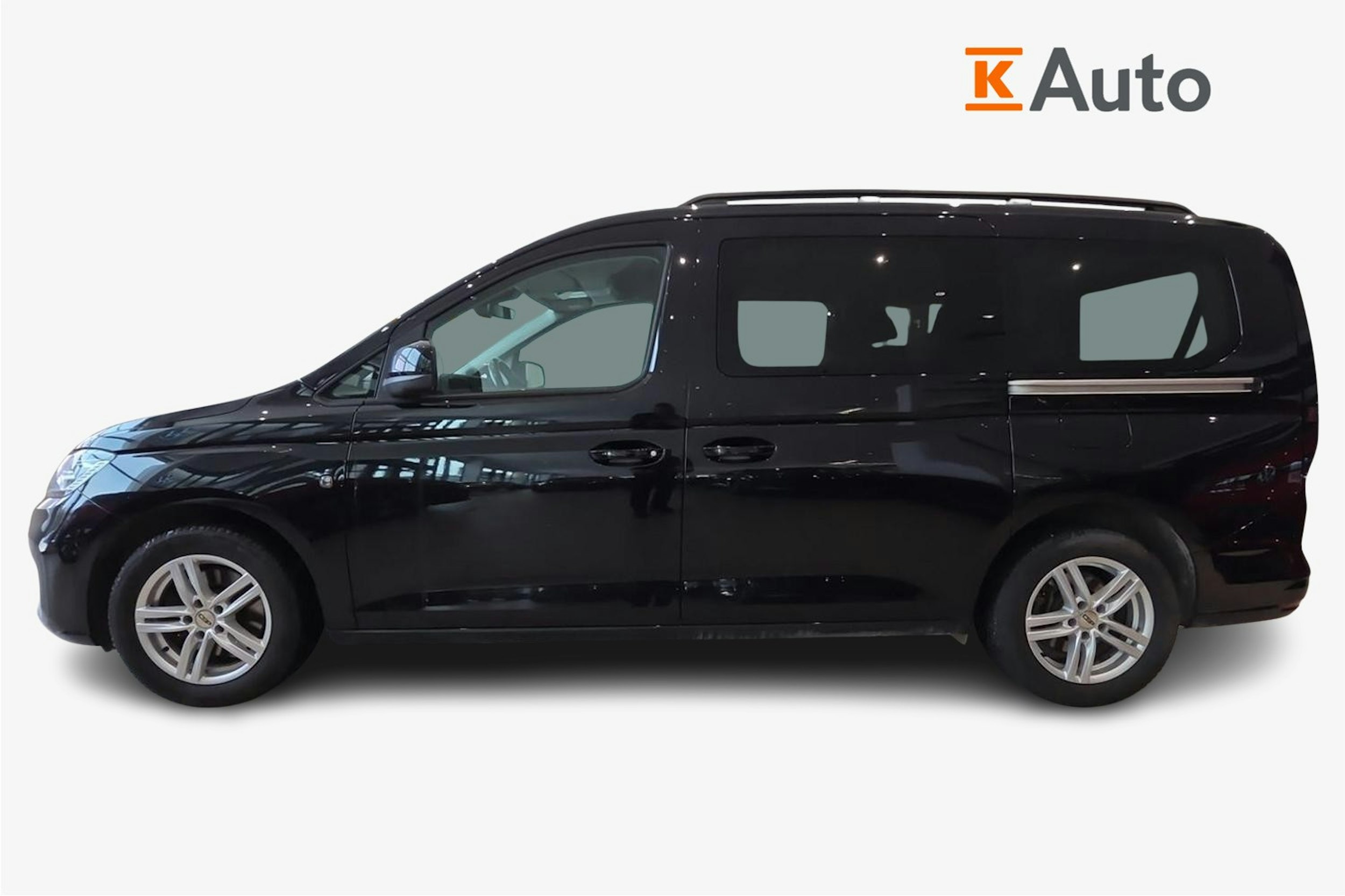 musta Volkswagen Caddy Maxi 2021 kuva 6.