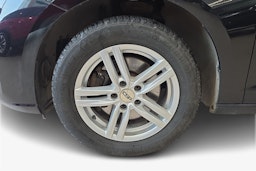 musta Volkswagen Caddy Maxi 2021 kuva 11.