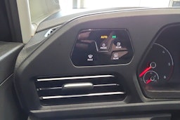 musta Volkswagen Caddy Maxi 2021 kuva 25.