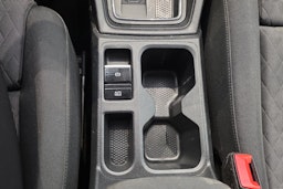 musta Volkswagen Caddy Maxi 2021 kuva 32.