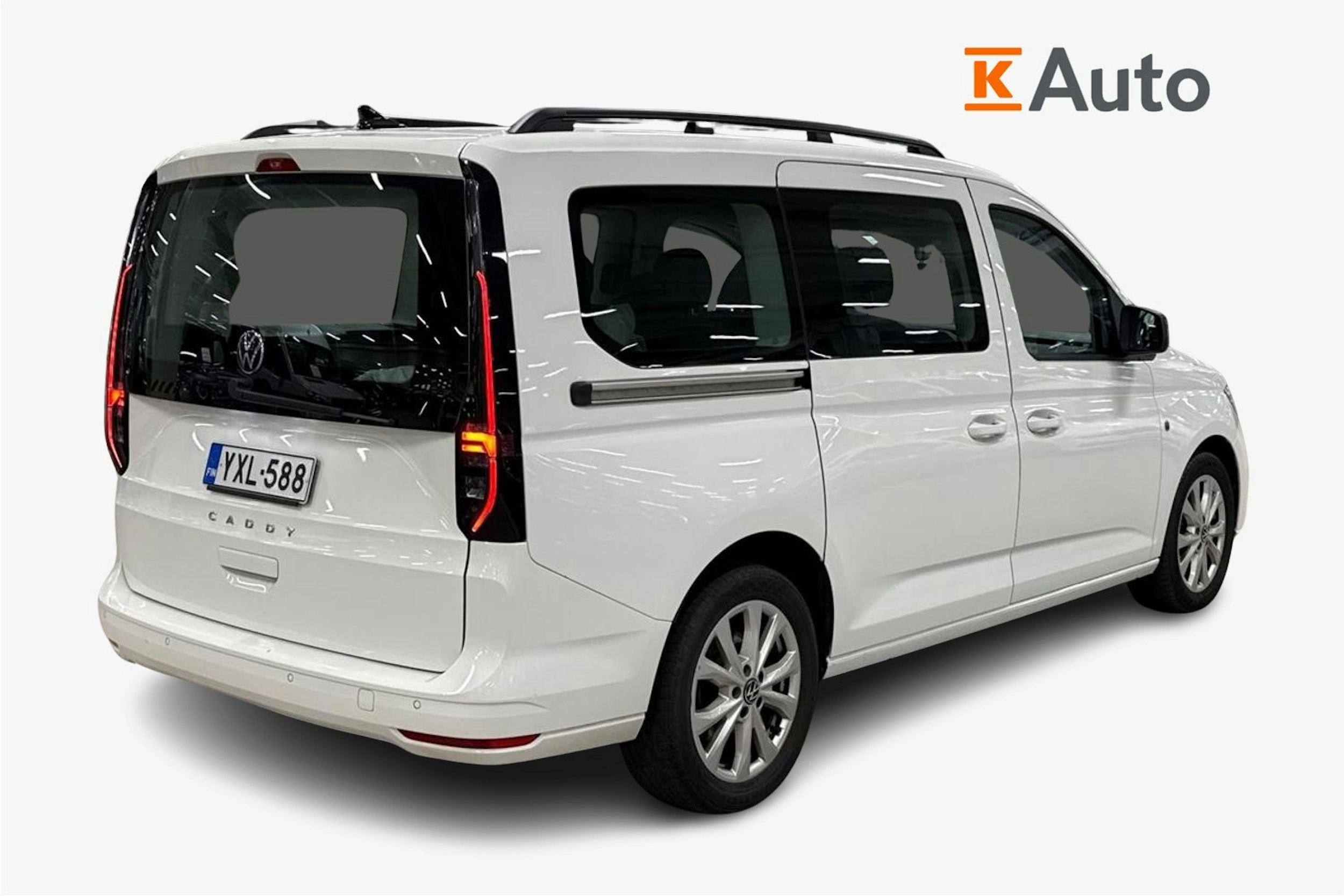 valkoinen Volkswagen Caddy Maxi 2021 kuva 2.