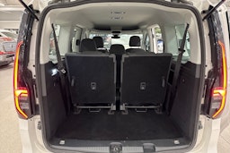 valkoinen Volkswagen Caddy Maxi 2021 kuva 16.