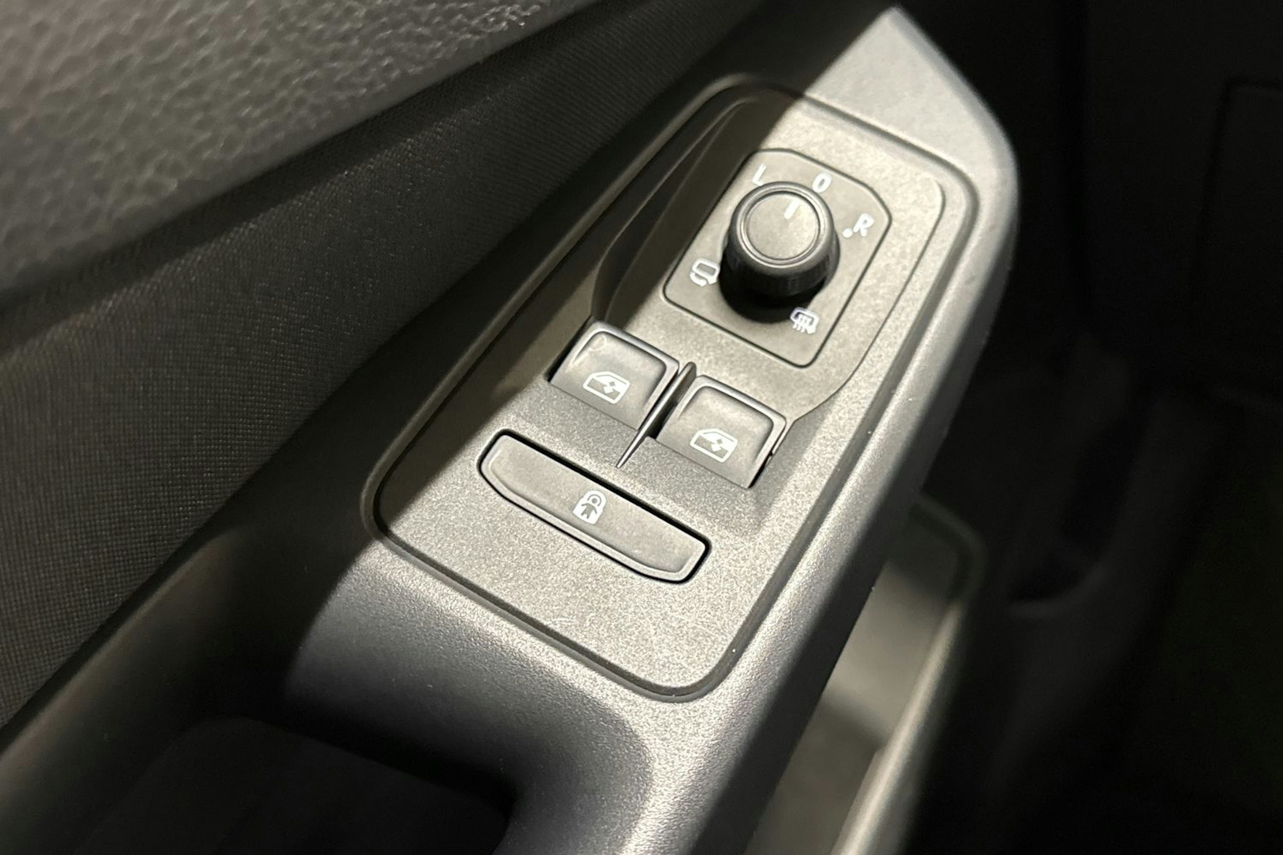 valkoinen Volkswagen Caddy Maxi 2021 kuva 18.