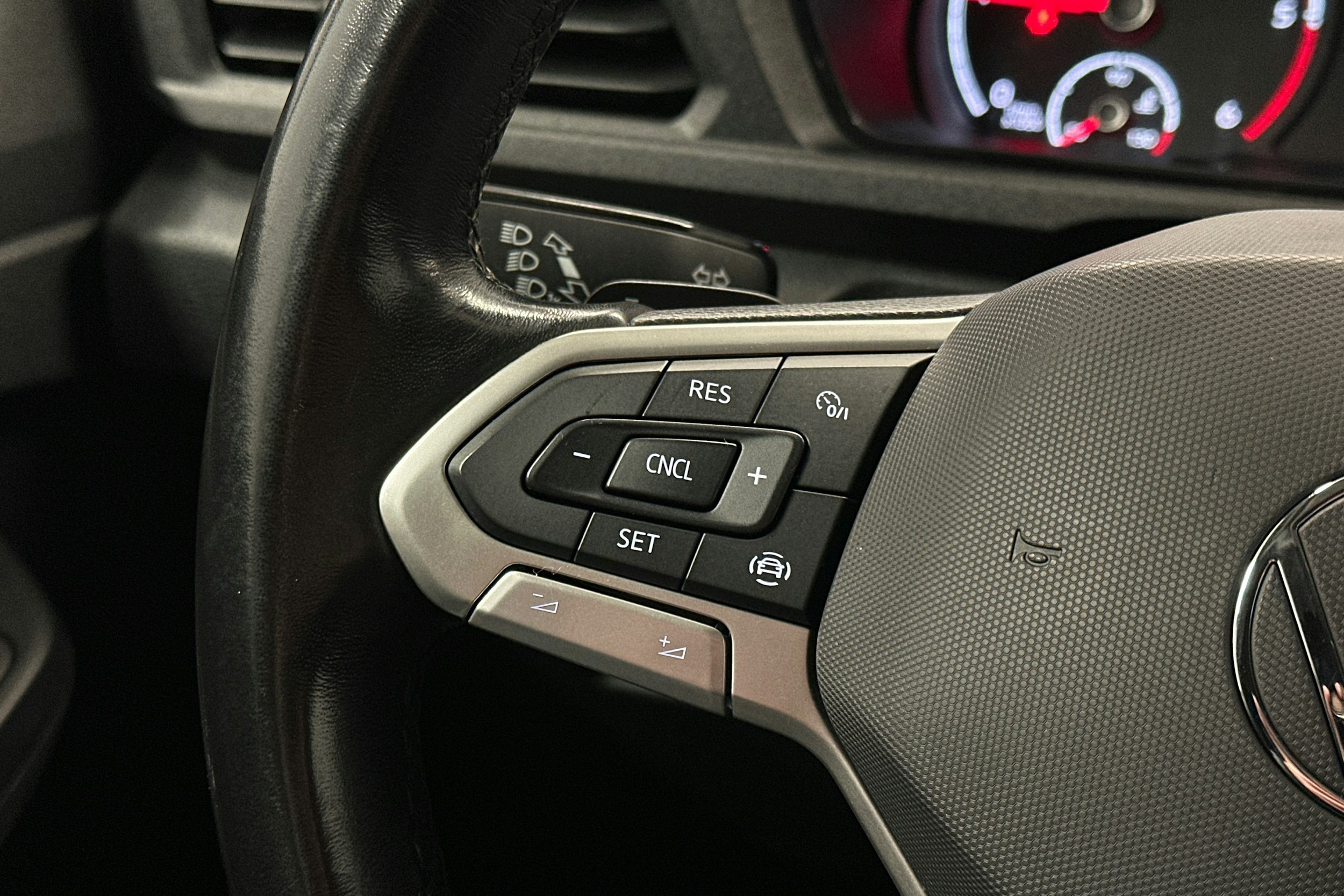 valkoinen Volkswagen Caddy Maxi 2022 kuva 18.