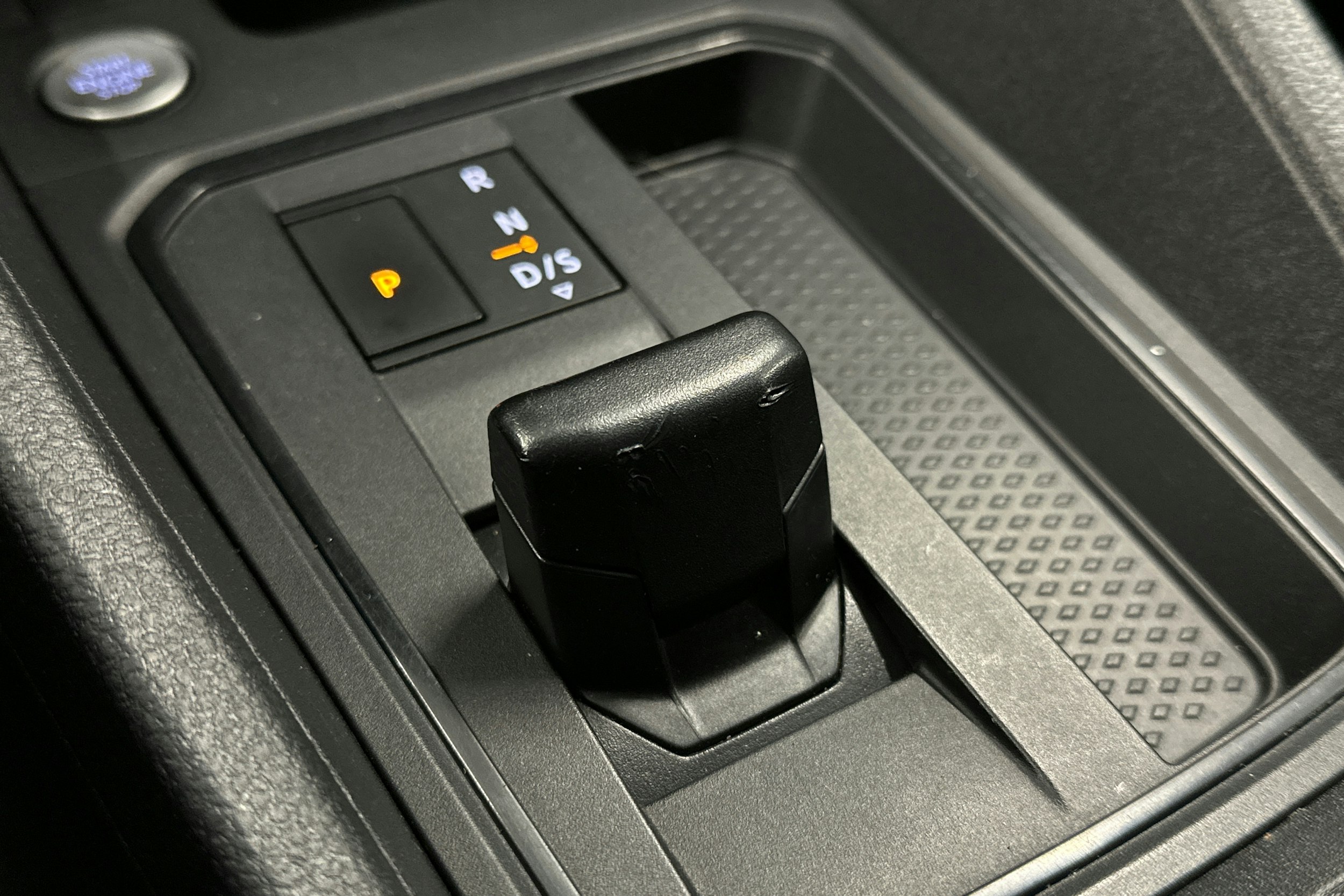 valkoinen Volkswagen Caddy Maxi 2022 kuva 24.