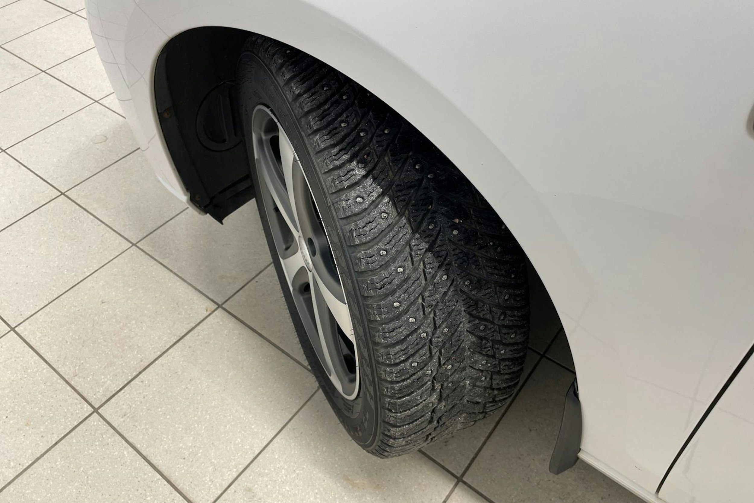 Valkoinen Volkswagen Caddy Maxi 2022 kuva 10.