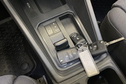 Valkoinen Volkswagen Caddy Maxi 2022 kuva 14.