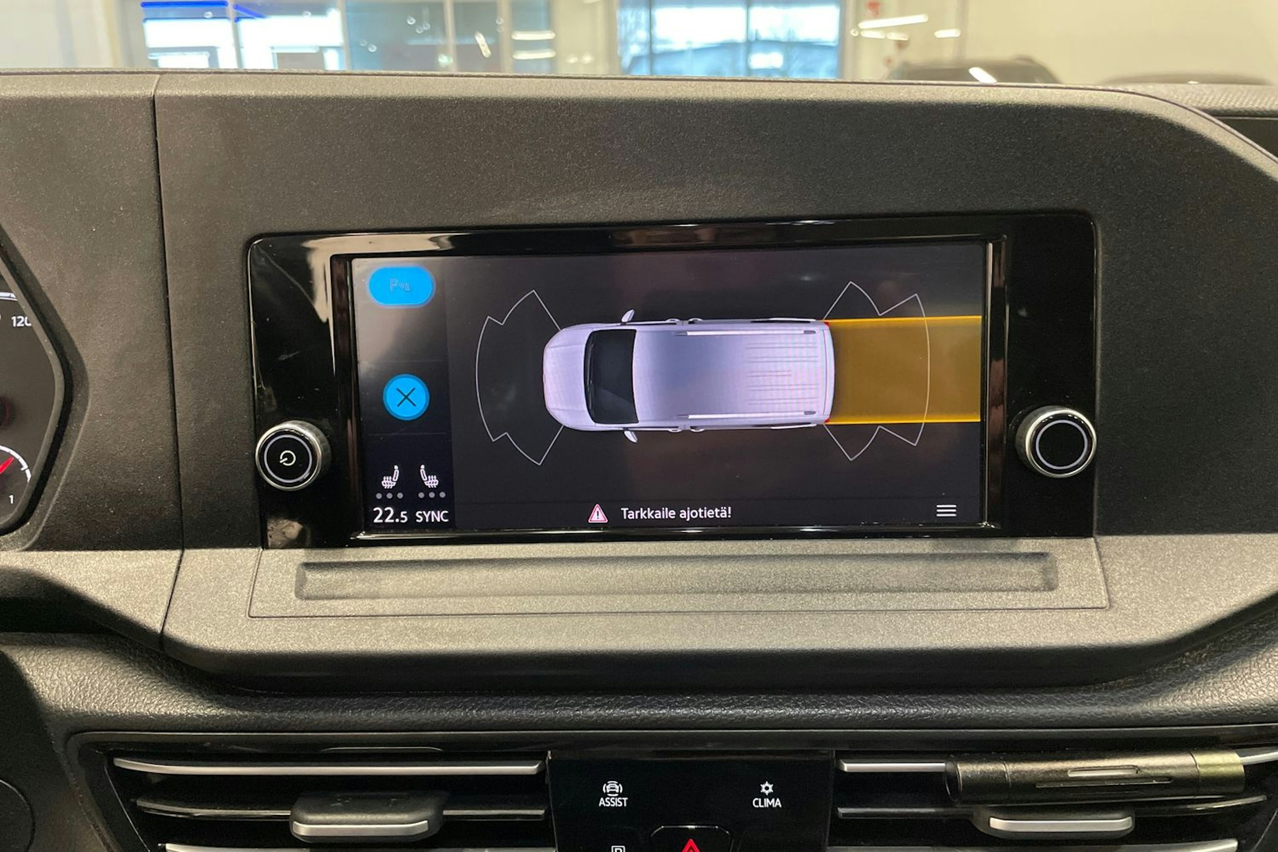 Valkoinen Volkswagen Caddy Maxi 2022 kuva 15.