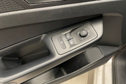 Valkoinen Volkswagen Caddy Maxi 2022 kuva 17.