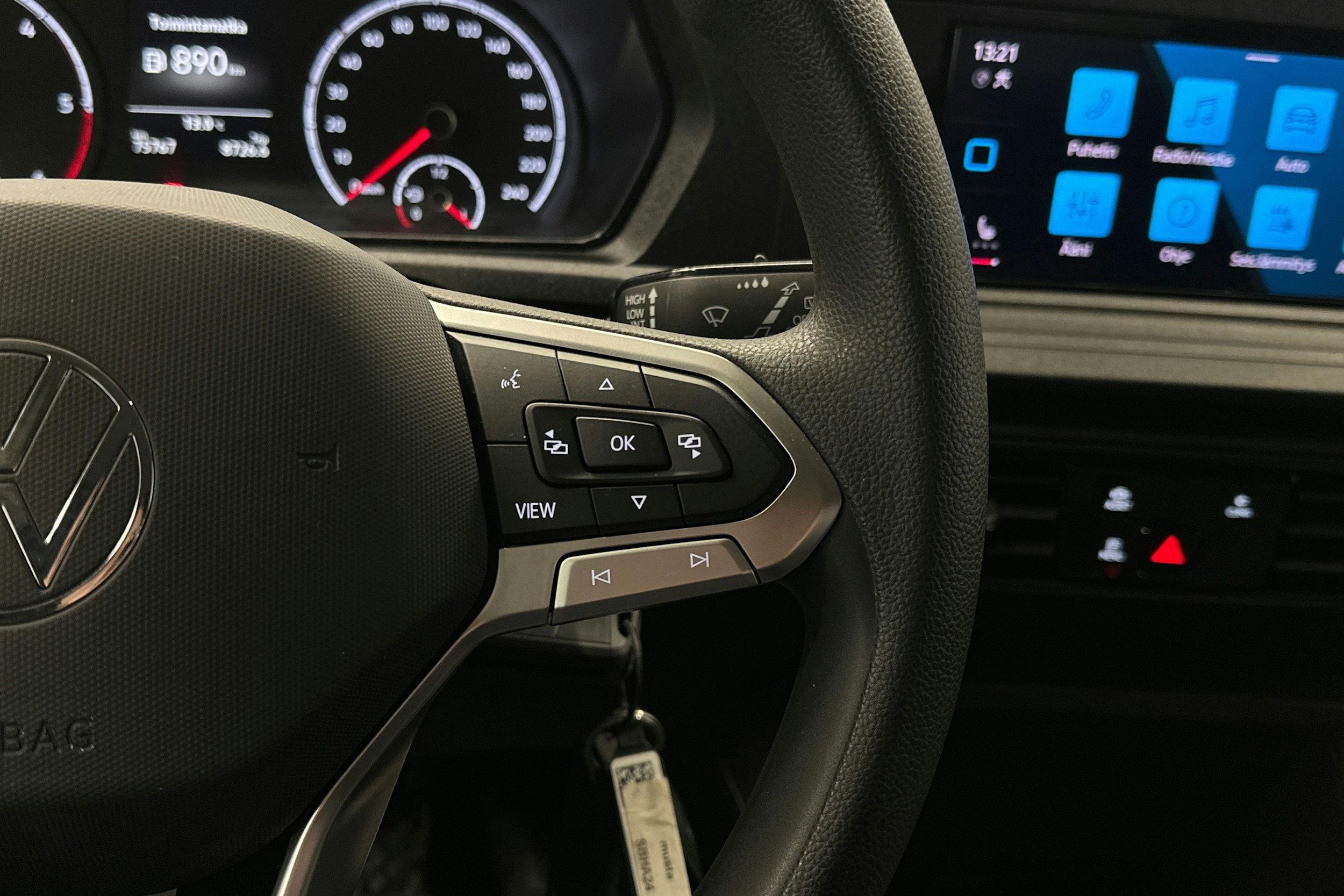 musta Volkswagen Caddy Maxi 2022 kuva 16.