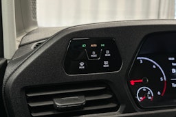 musta Volkswagen Caddy Maxi 2022 kuva 17.