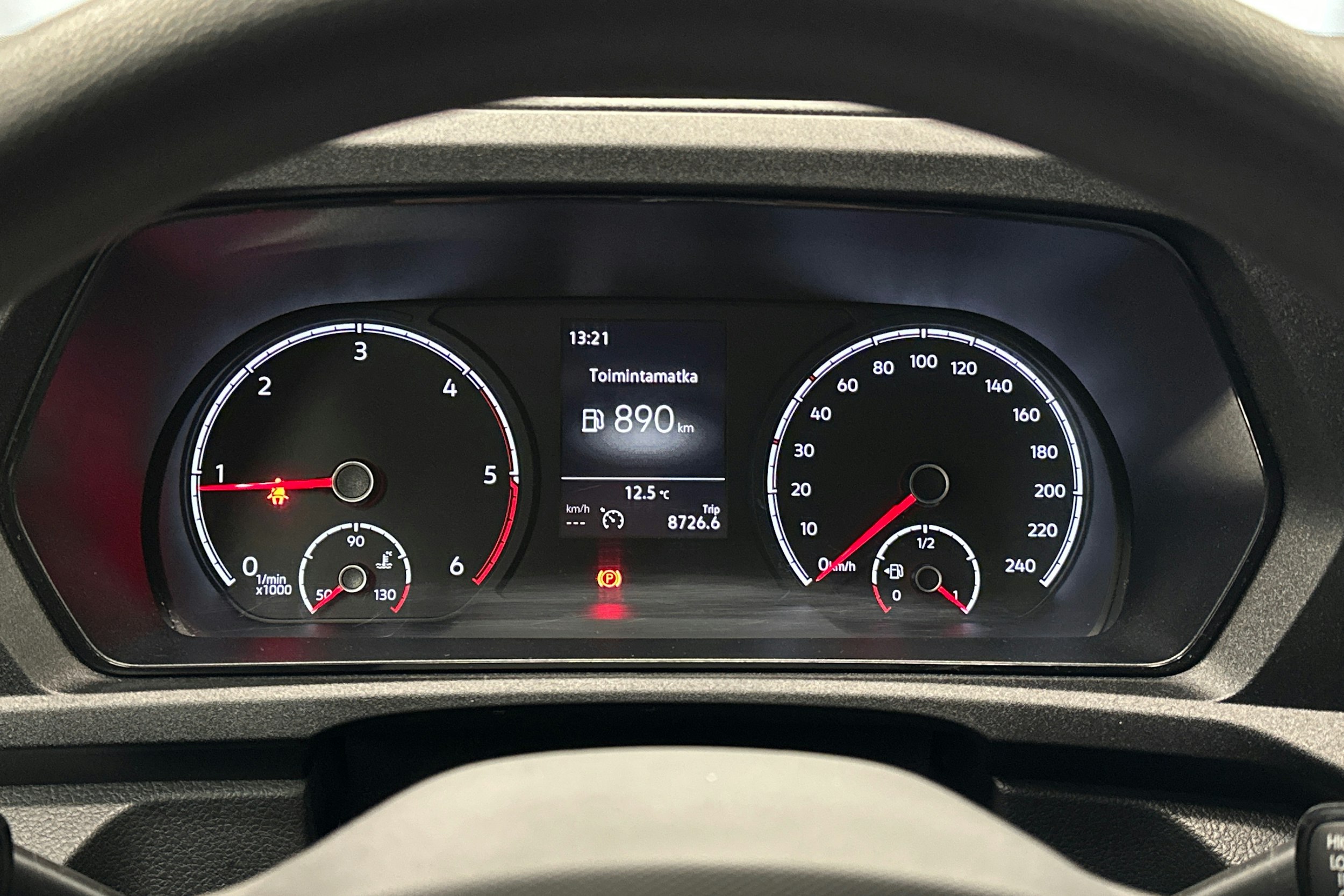 musta Volkswagen Caddy Maxi 2022 kuva 18.