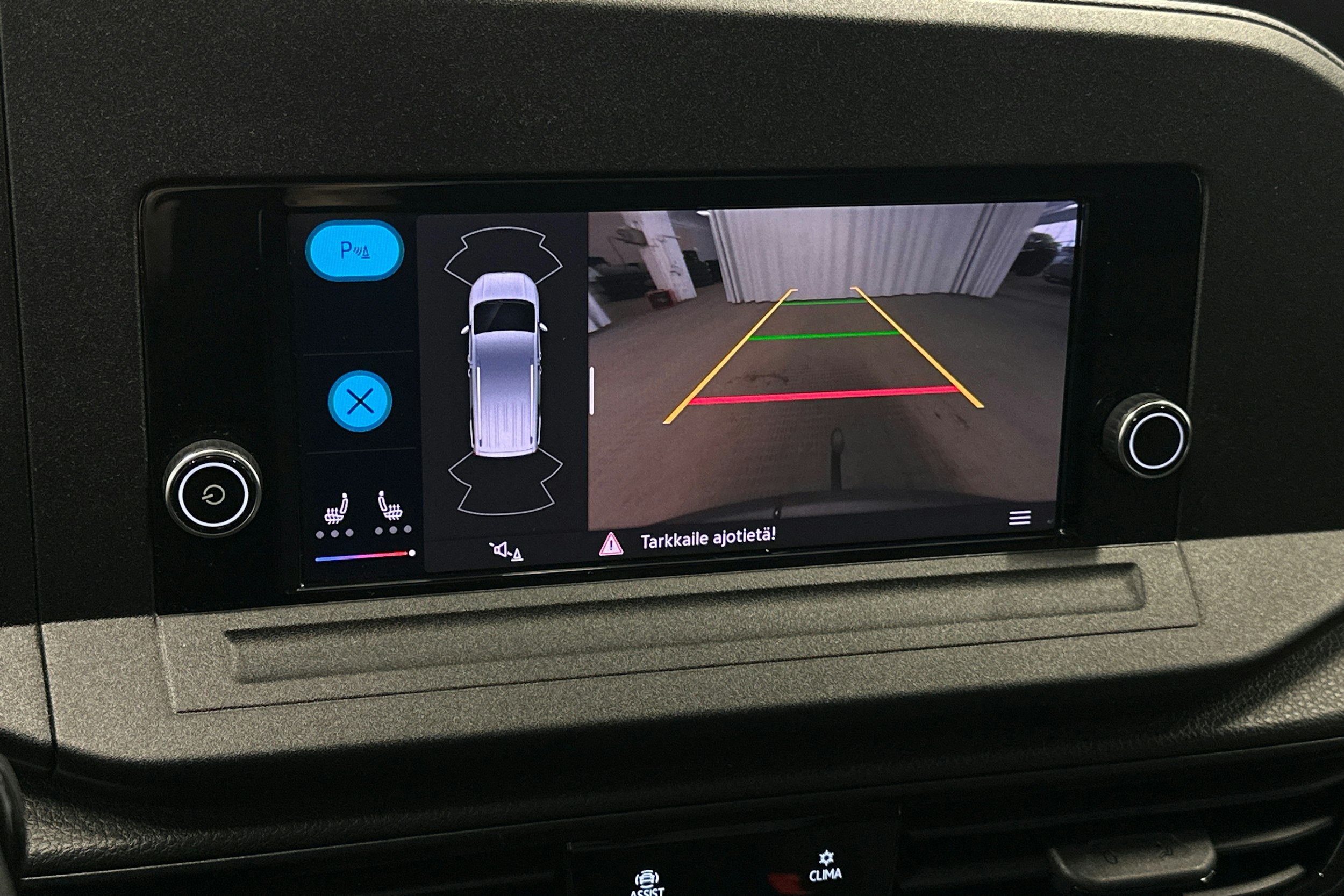 musta Volkswagen Caddy Maxi 2022 kuva 23.