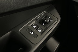 musta Volkswagen Caddy Maxi 2022 kuva 26.