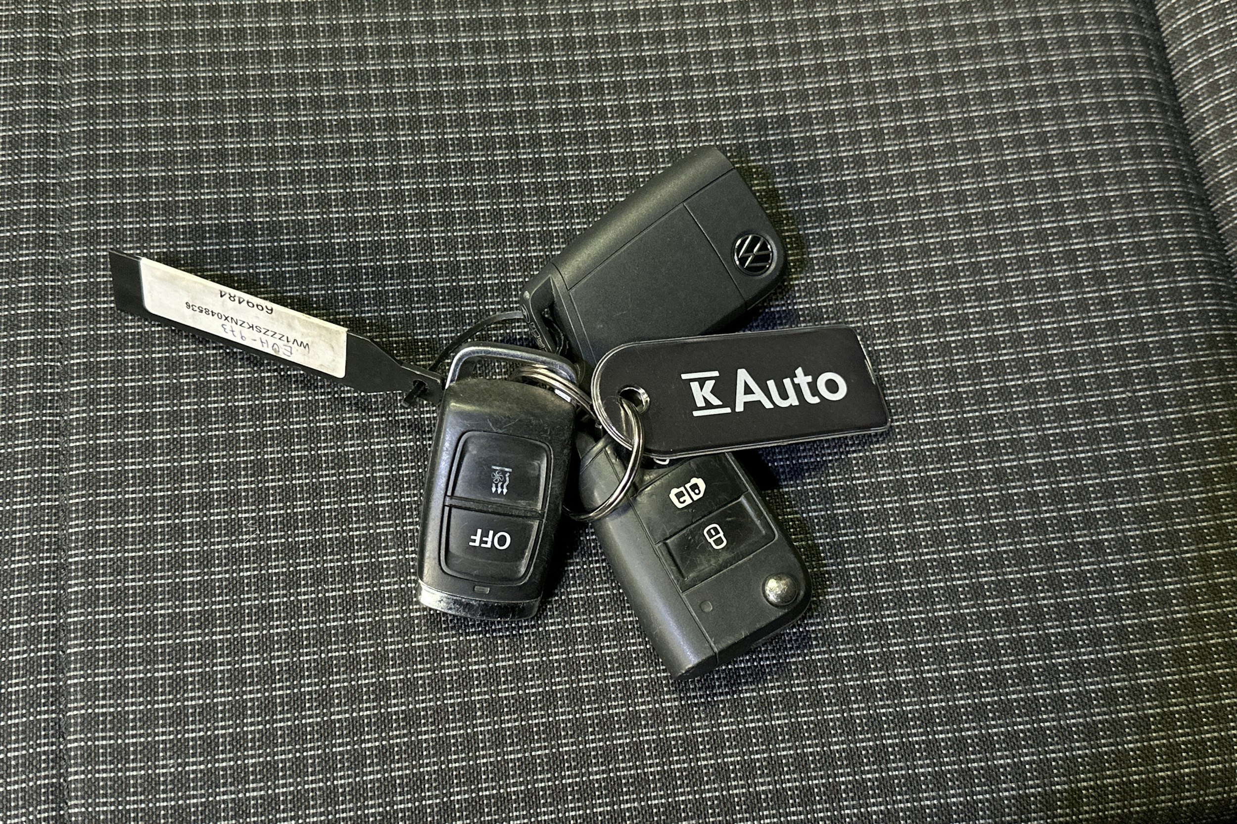 musta Volkswagen Caddy Maxi 2022 kuva 27.