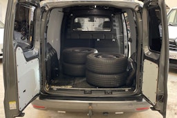 harmaa Volkswagen Caddy Maxi 2022 kuva 15.