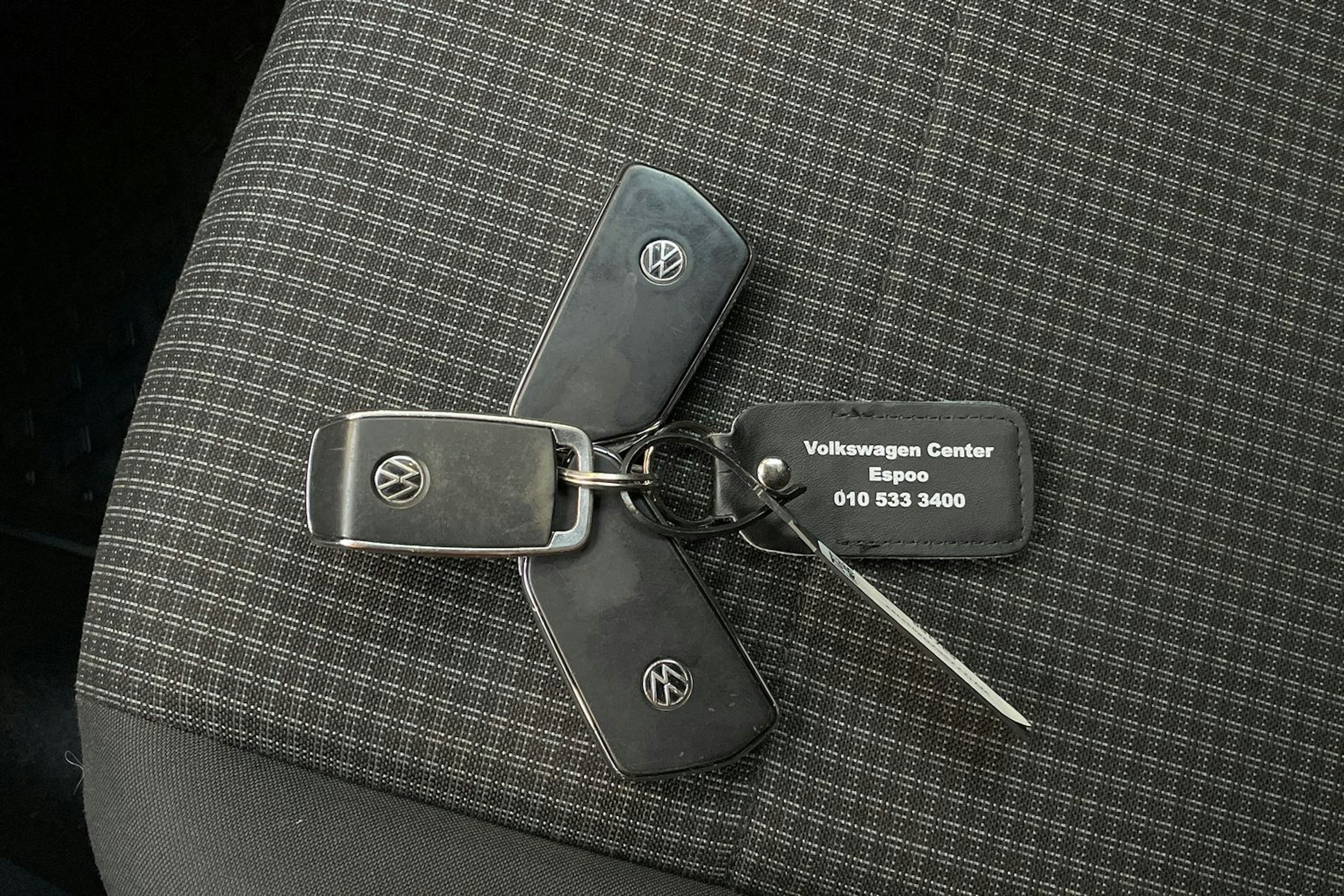 harmaa Volkswagen Caddy Maxi 2022 kuva 27.