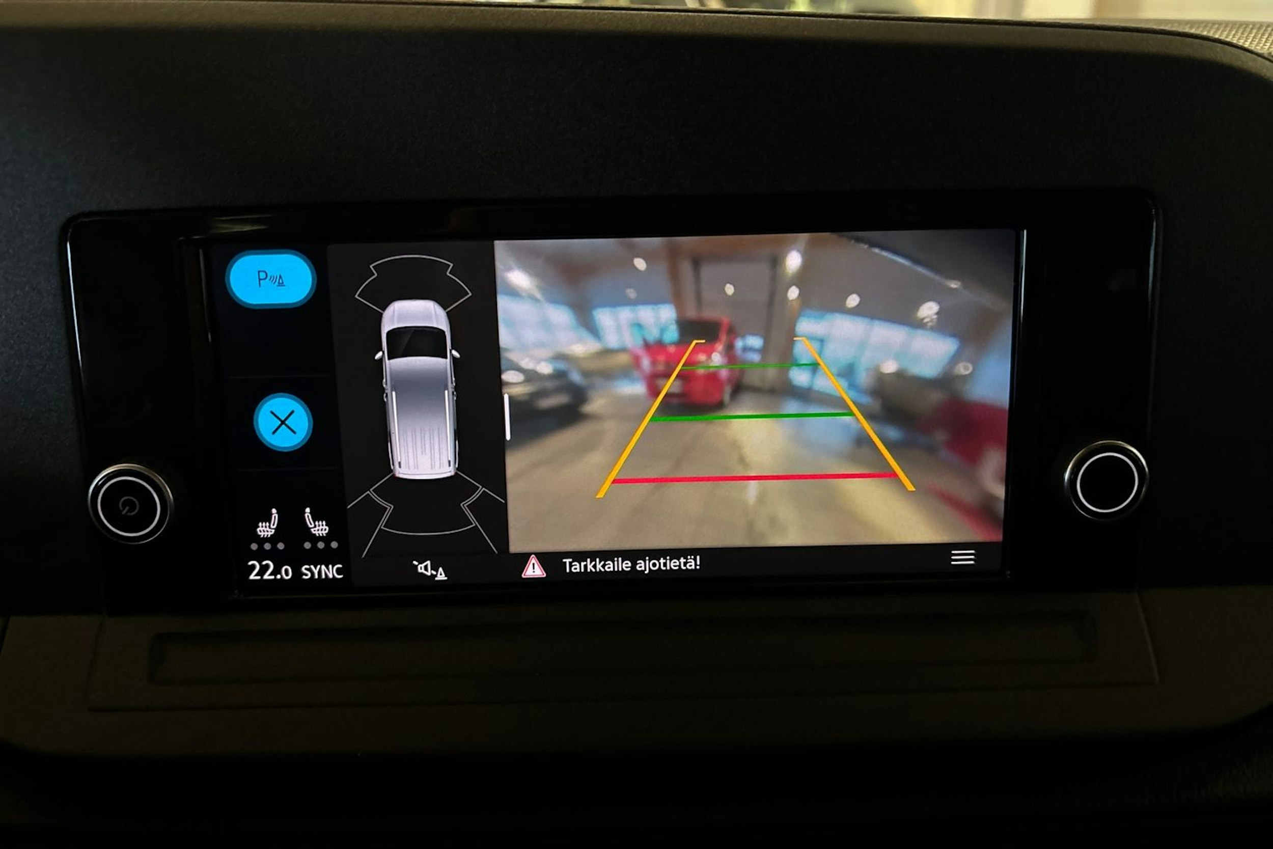 Musta Volkswagen Caddy Maxi 2022 kuva 17.