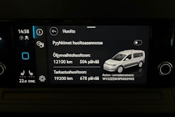 Musta Volkswagen Caddy Maxi 2022 kuva 18.