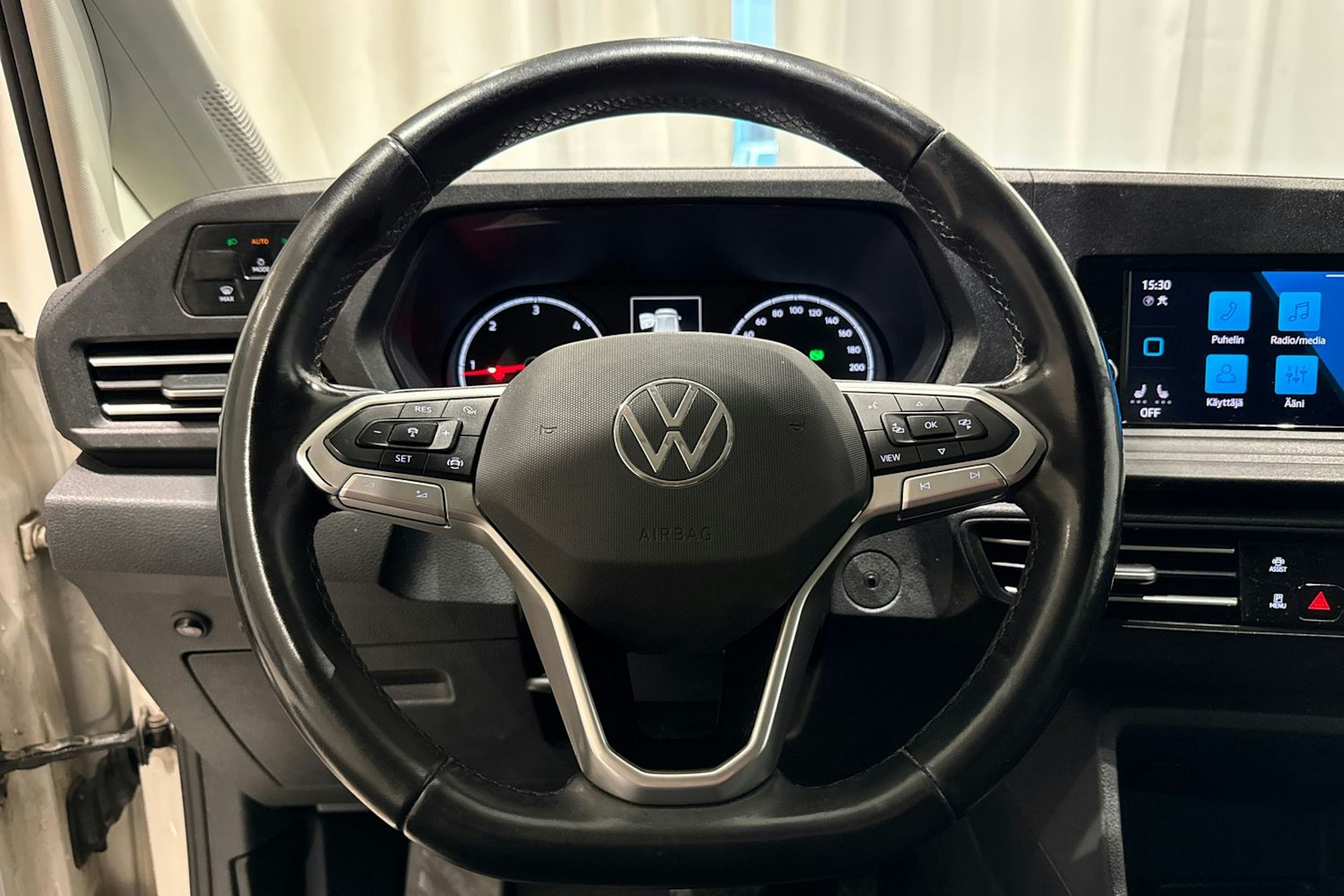 valkoinen Volkswagen Caddy Maxi 2022 kuva 18.